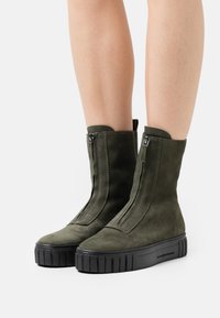 Kennel + Schmenger Botines con plataforma - dark green