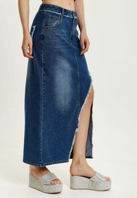 Liquorish WRAP FRONT - Maxi skirt - blue