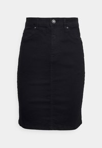 Svart denimkjol med rakt skuren silhuett. Har knäppning fram med knappar, fem fickor och diskreta sömmar.