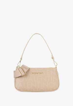 Sac à main Valentino beige, arborant un motif logo texturé, des accessoires dorés et une bandoulière amovible avec détail boucle.