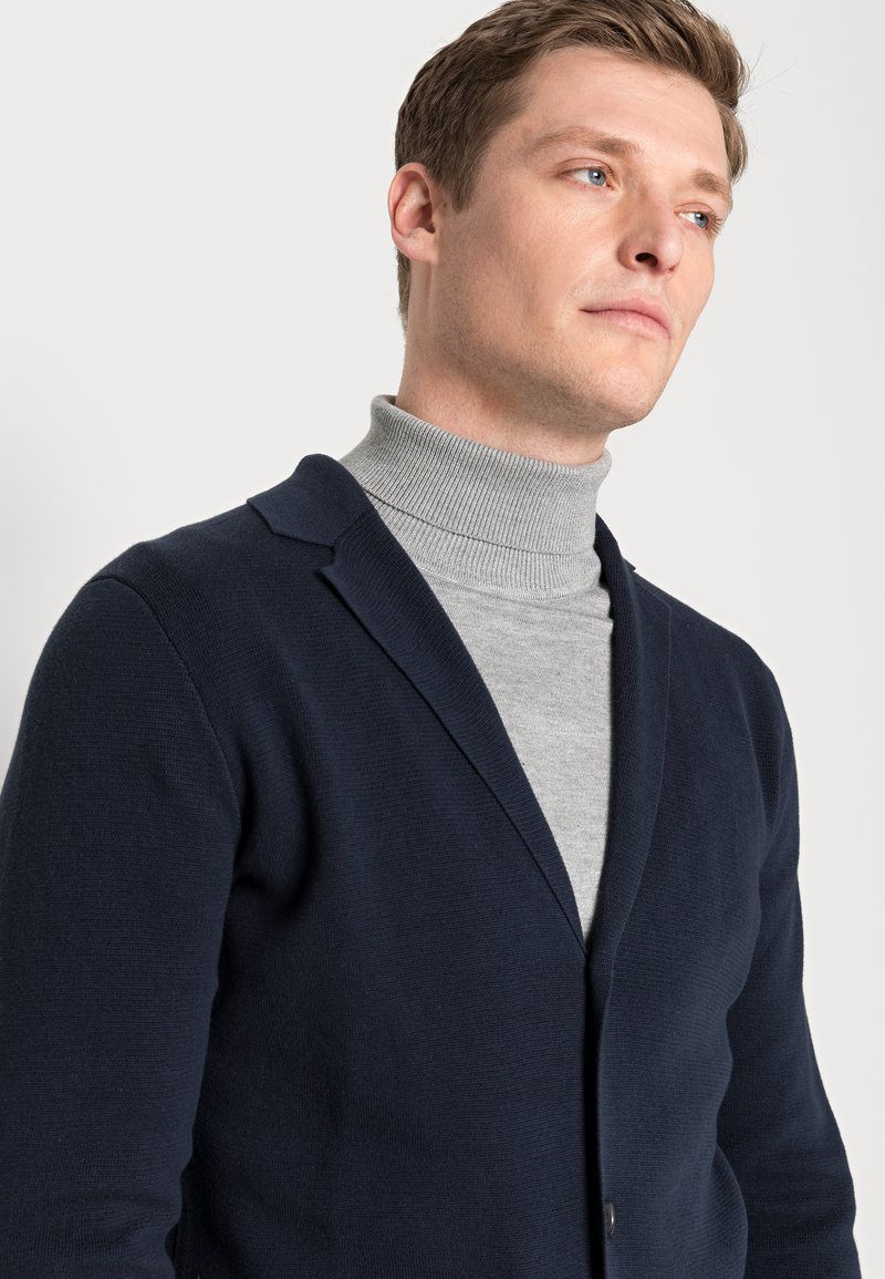 Herren Strickjacken | Esprit Collection CARDIGAN Strickjacke navy/dunkelblau - RY33802 Herren Strickjacken | Esprit Collection CARDIGAN Strickjacke navy/dunkelblau - RY33802