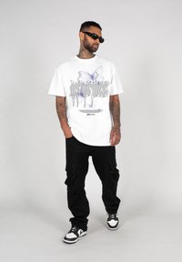 MJ Gonzales METAMORPHOSE HEAVY OVERSIZED - Printtipaita - white