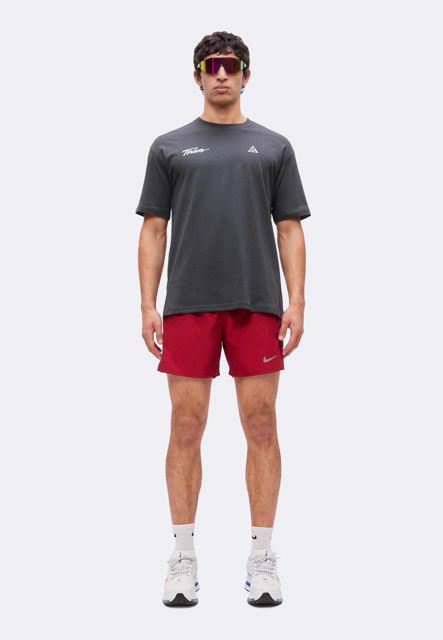 Nike ACG TEE - Sports T-shirt - dark smoke grey/dark grey
