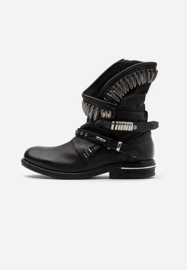 Cowboy/biker ankle boot - nero