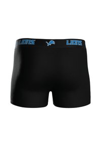 Czarne bokserki z niebieskim paskiem w pasie. Na pasku widnieje napis "LIONS" oraz logo lwa. Gładka faktura, dopasowany krój.