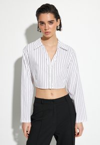 CLASSIC CROP - Bluzka