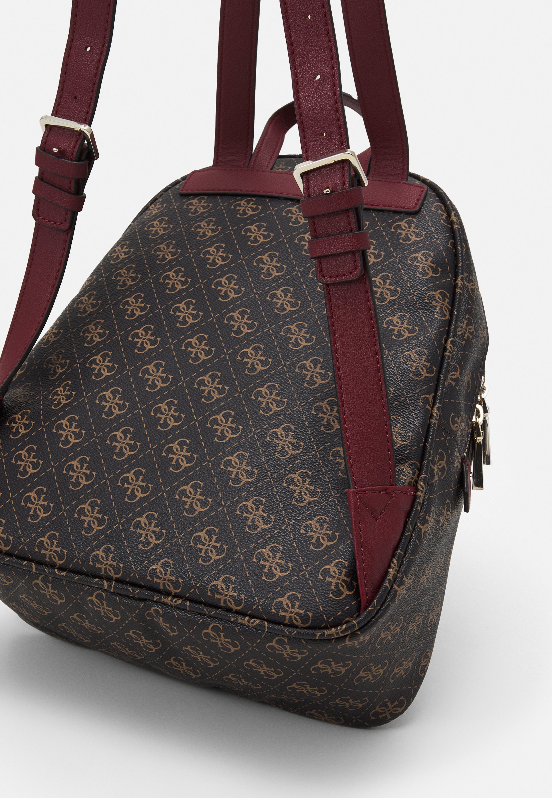 Guess VIKKY BACKPACK - Mochila - brown/merlot/marrón - Zalando.es
