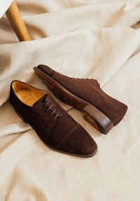 Finsbury Derbies - marron