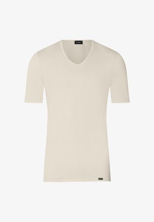 Hellbeiges Kurzarm-V-Ausschnitt-Shirt mit kleinem schwarzem Hanro-Label am Ausschnitt und Saum, auf weißem Hintergrund dargestellt.