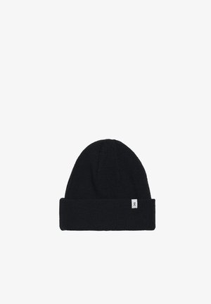Bonnet en tricot noir avec un revers, fabriqué en matériau doux. Présente une petite étiquette blanche à l'avant avec un logo. Design texturé.