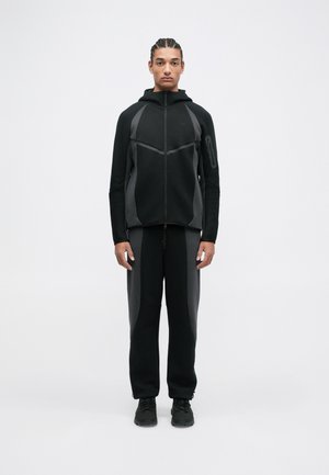 TECH PRO PANT - Tracksuit bottoms - black/anthracite