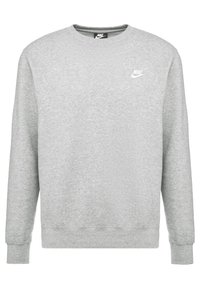 Sudadera gris de mezcla de algodón, con cuello redondo, mangas largas, puños acanalados y un pequeño logo blanco de Nike en el pecho.