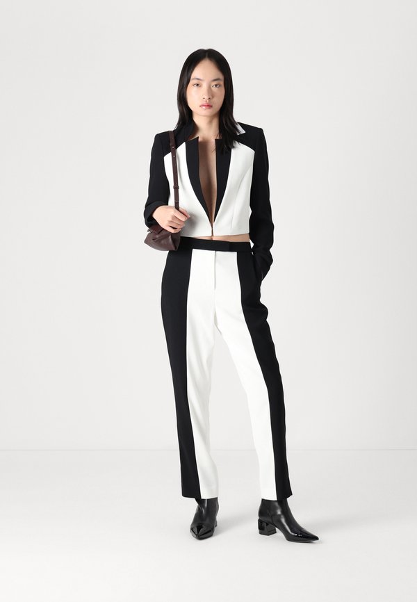 COLOUR BLOCK TAILORED JACKET - Blazer4