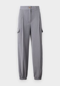 Pantalons rayés gris avec des poignets élastiques et deux poches cargo latérales. Comprend une fermeture bouton et un design ajusté.
