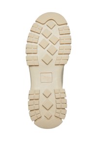 Suela de zapato de goma de color beige claro con una superficie texturizada que presenta patrones cuadrados y de diamante para mayor tracción. Incluye una zona de puntera redondeada.