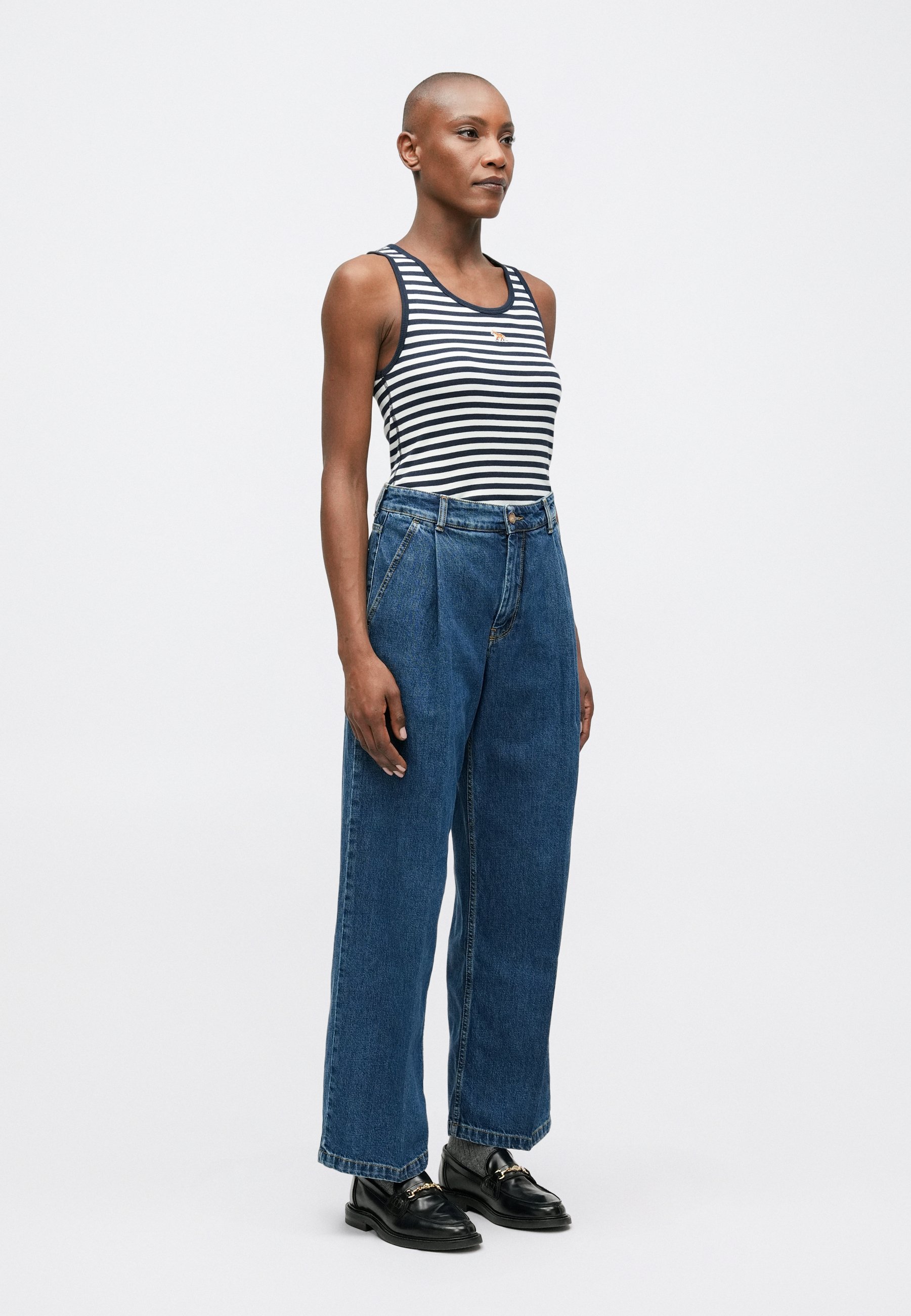 Maison Kitsuné PLEATED - Relaxed fit jeans - washed indigo/dark
