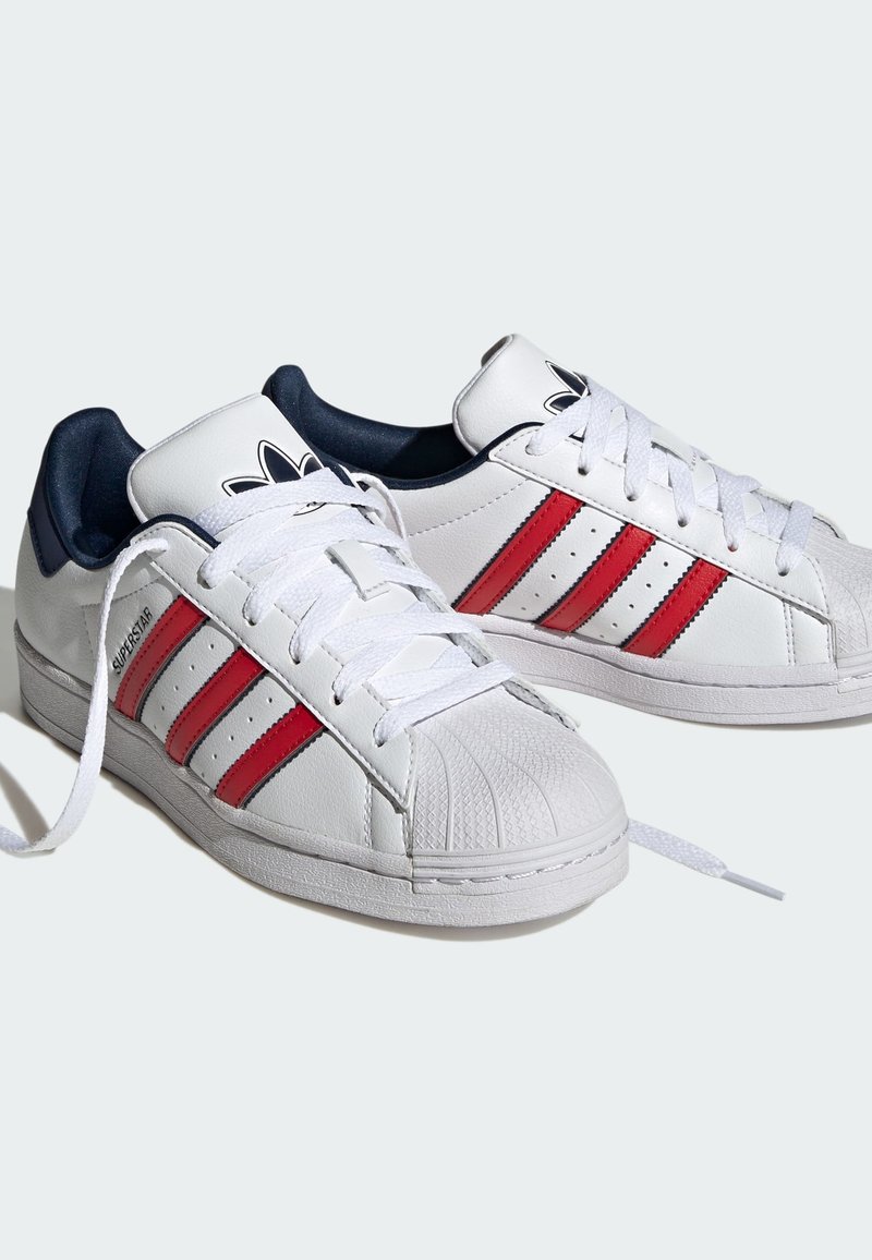 adidas gazelle silver green womens Men's adidas Gazelle Arsenal Terrace Icons Shoes