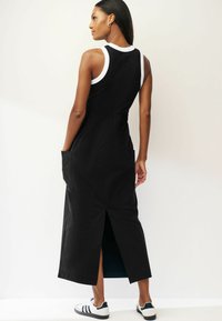 Next Kasdienė suknelė - black