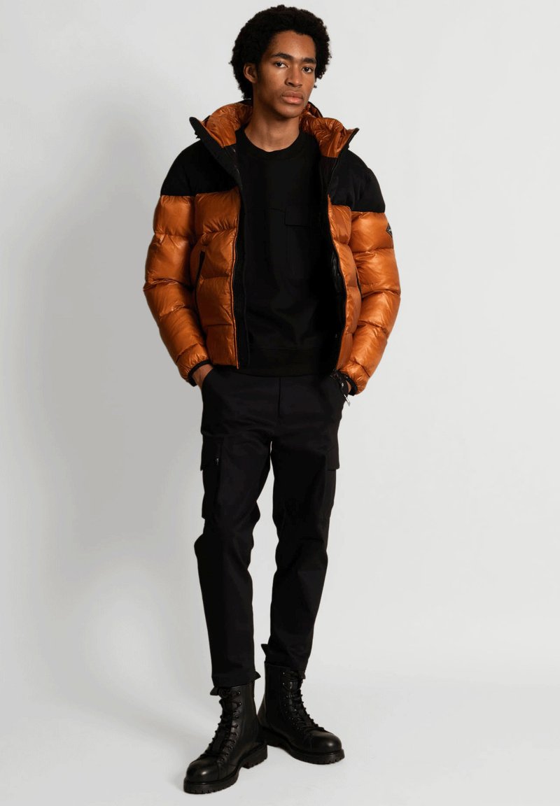 Replay Winterjas oranje