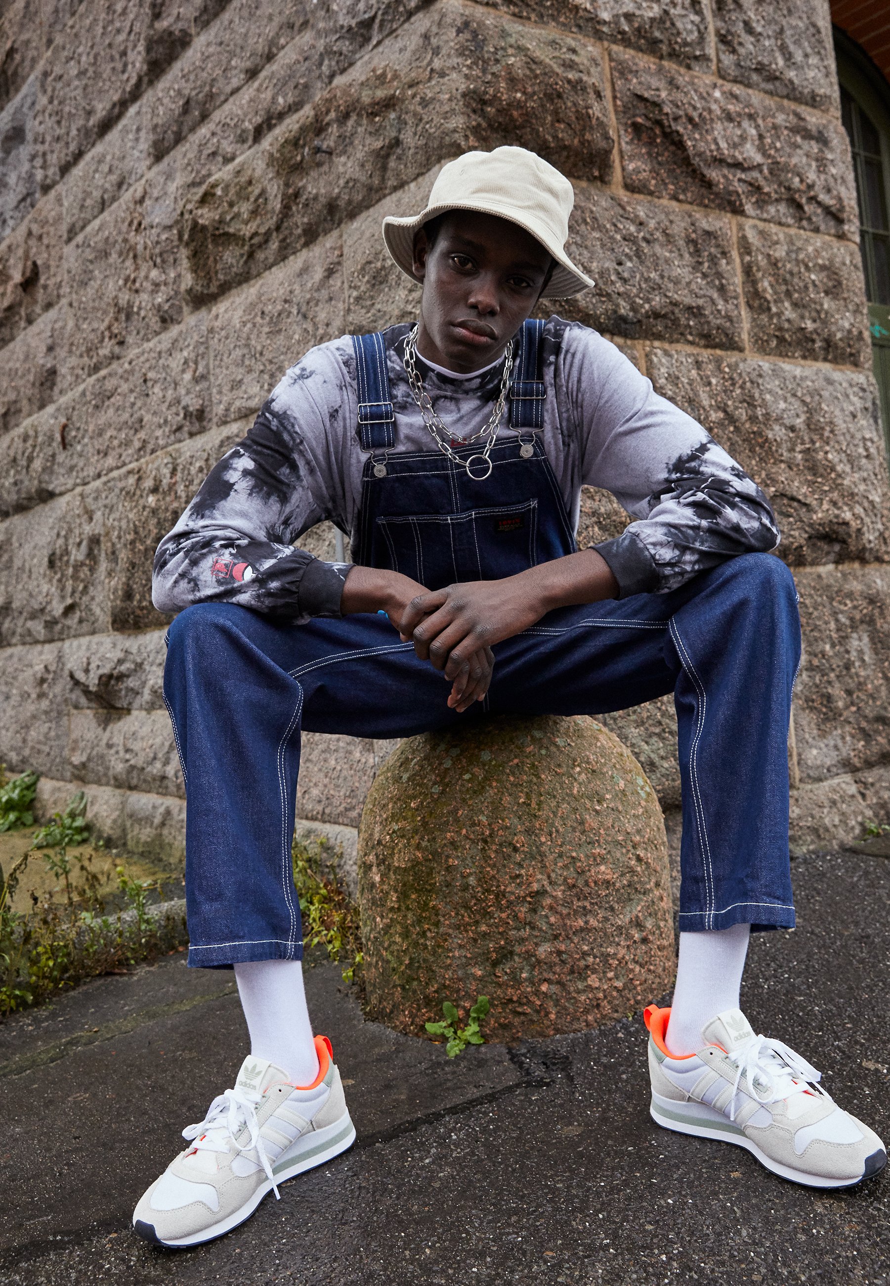 Adidas Originals Zx 500 Unisex Trainers Offwhite Footwear White Halo Green Off White Zalando Ie