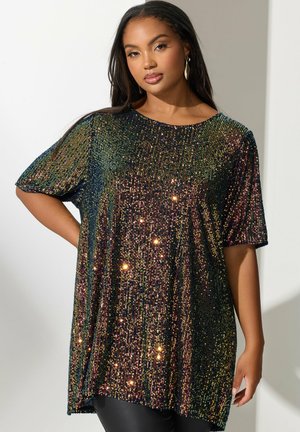 Schimmerndes, übergroßes T-Shirt mit kurzen Ärmeln, aus Paillettenstoff in dunklen Farben mit mehrfarbigen Akzenten und rundem Halsausschnitt.