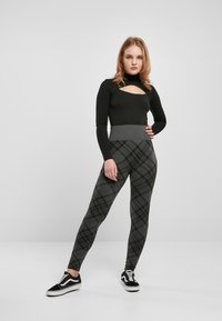 Urban Classics SEAMLESS HERITAGE - Leggings - Trousers - asphaltcheck