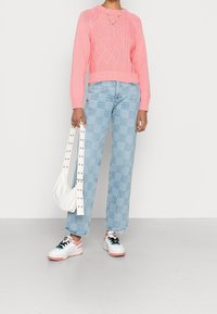 Monki Sweter