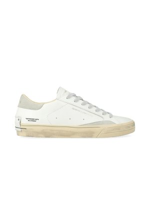 LONDON DISTRESSED 2.0 - Baskets basses - bianco