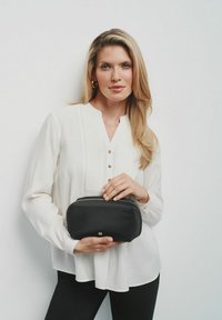 OCHNIK - Kosmetyczka