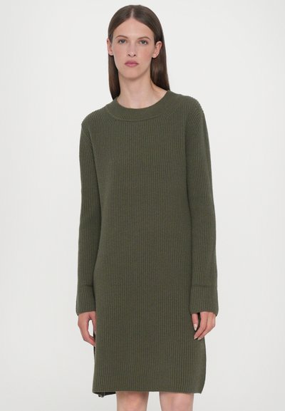 CLOSED CREW NECK DRESS LONG SLEEVE - Džemperkleita - forest green