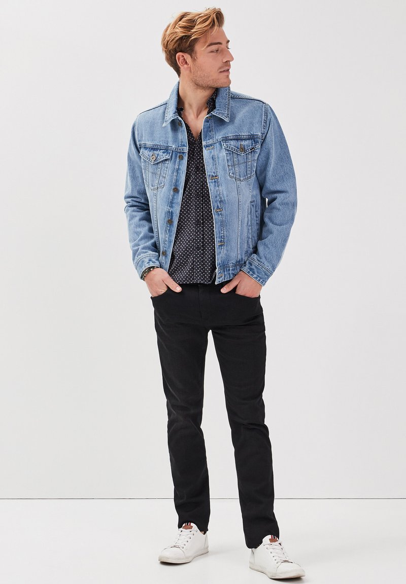 Chemise Bonobos Manches Courtes Homme – Bleu, Taille S, Coupe Slim, Imprimé Poisson