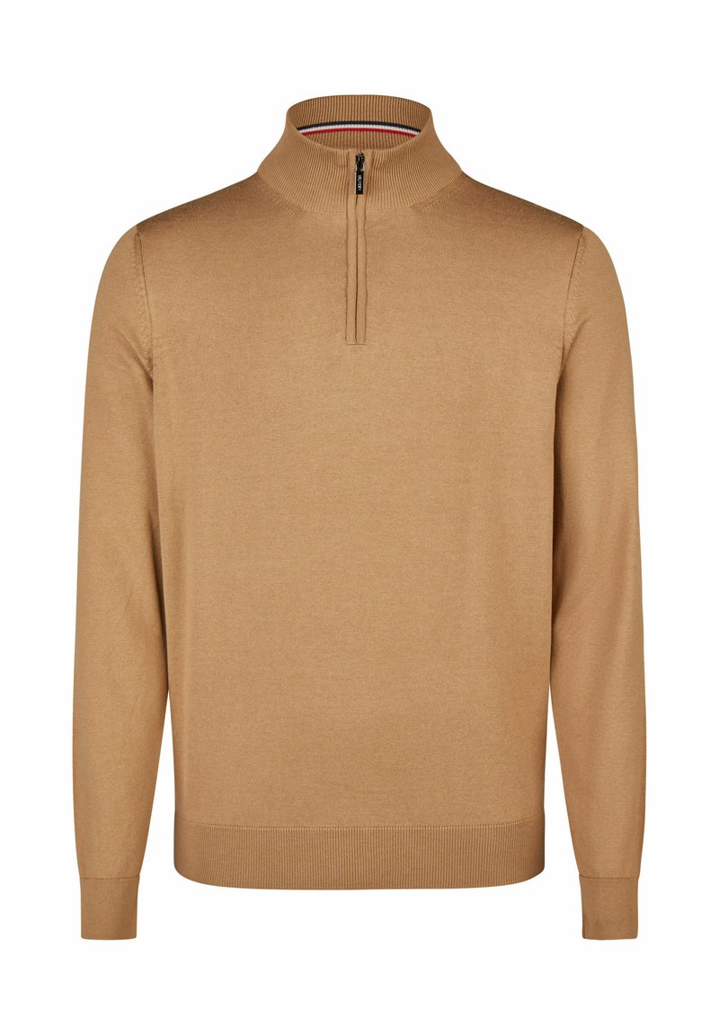 Brauner Zip-Neck-Pullover, weiches Strickmaterial, gerippter Kragen und Manschetten, lockere Passform, mit einem kontrastierenden Detail am inneren Kragen.