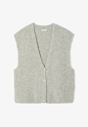 Svetlosivá pletená vesta kardigánového strihu s výstrihom do V, krátkymi rukávmi a piatimi bielymi gombíkmi na prednej strane s výrazným vzorom.