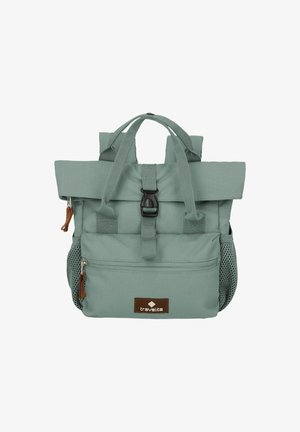 Mintgrüner Stoff-Rucksack mit verstellbaren Trägern, Rolltop-Design, vorderer Reißverschluss-Tasche, seitlichen Netztaschen und braunen Lederakzenten.