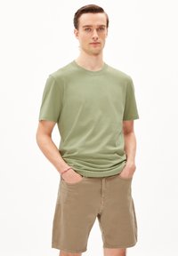 ARMEDANGELS MAARKUS SOLID - T-shirt basic - light matcha