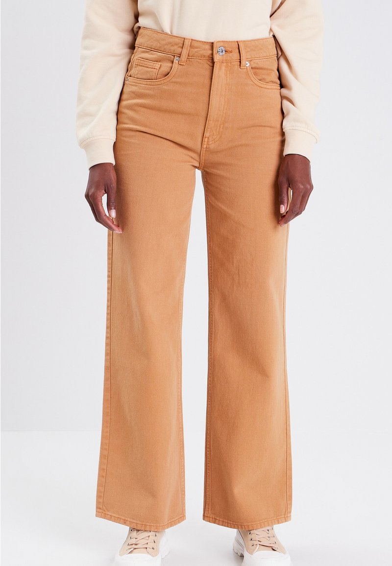 Cache Cache MIT HOHER TAILLE - Jeansy Dzwony