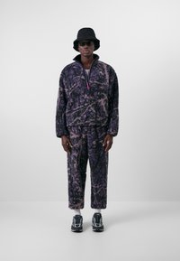 Nike ACG TFADV WNDPF - Forro polar - dark raisin/black/black/summit white