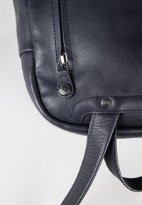 Aunts & Uncles CRABAPPLE - Zaino - midnight blue