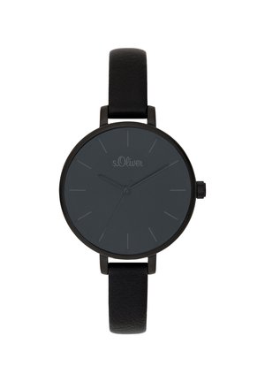 Montre-bracelet noire avec cadran minimaliste, index fins, trois aiguilles et bracelet en cuir noir, marquée s.Oliver sur le cadran.