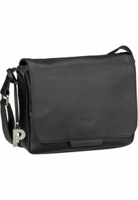Borsa a tracolla in pelle nera con chiusura a pattina, tracolla removibile e hardware in argento. Presenta un logo impresso sul davanti.
