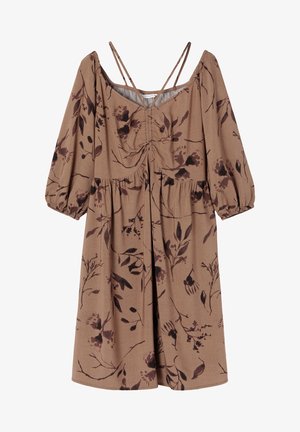 Robe fleurie marron avec des manches bouffantes, un corsage froncé et un détail à doubles bretelles. Présente des motifs floraux sombres sur un tissu doux.