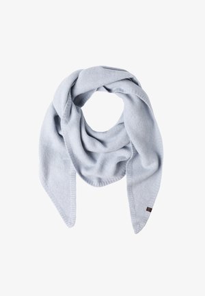 Eșarfă albastru deschis, confecționată dintr-un material moale, având o formă triunghiulară, textură netedă și cusături vizibile pe margini.