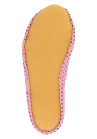 Rosa Schuhsohle mit einer weichen, gepolsterten gelben Basis und einer strukturierten pinken Außenseite, die farbenfrohe, erhabene Punkte aufweist, die gleichmäßig am Rand verteilt sind.