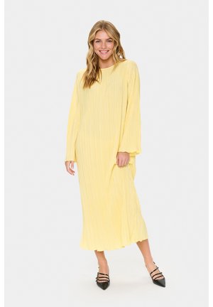 Saint Tropez ZUNI - Maxikleid - pale banana