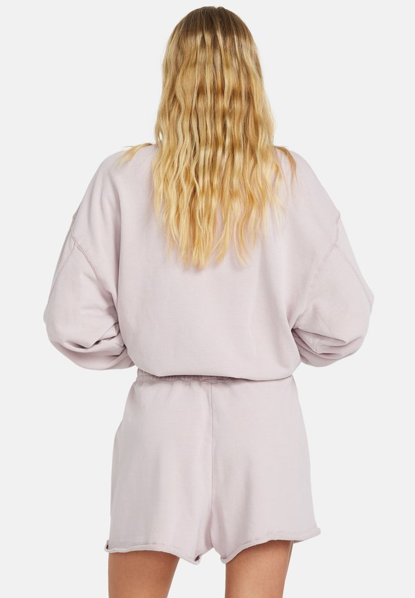 SO TYPICAL - Shorts - haze4