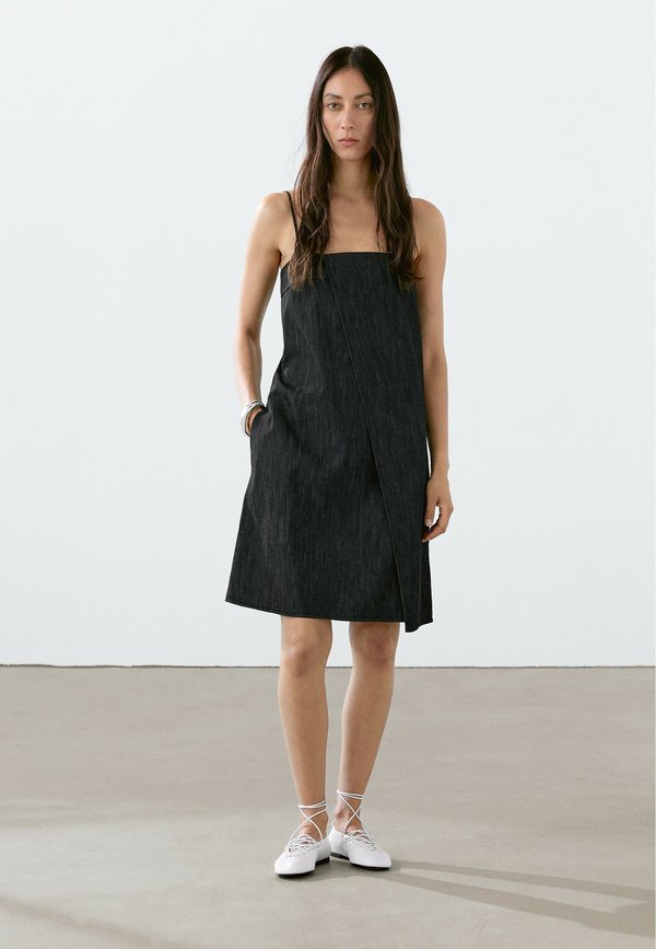 SHORT STRAPPY - Denim dress3