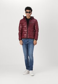 Blauer WAVE - Piumino - red