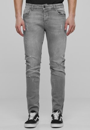 Jeansy Slim Fit