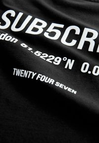 Next REGULAR FIT SHORT SLEEVE - Print T-shirt - black