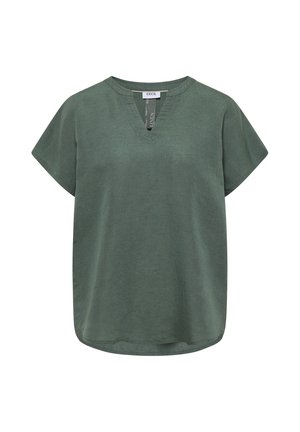 Groene linnen blouse met korte mouwen, een ronde halslijn en een kleine V-vormige inkeping aan de voorkant.
